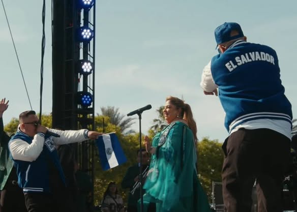 El Salvador jacket back