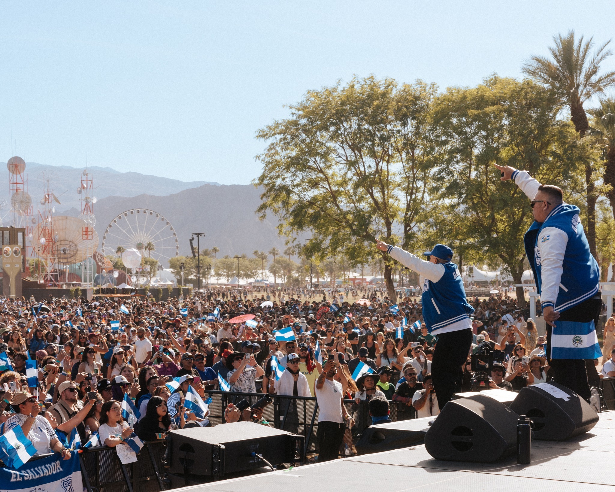 Crooked Stilo on stage